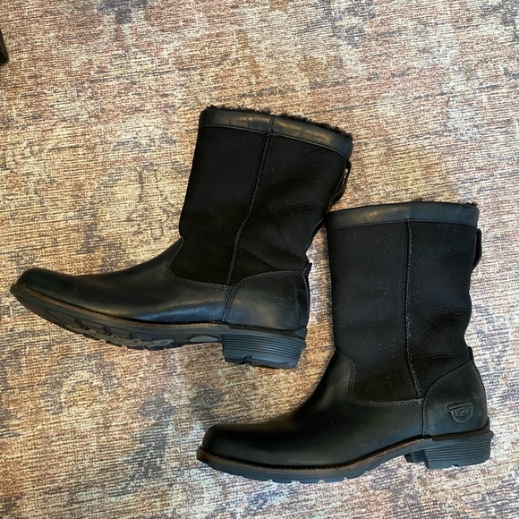 Ugg Boots SZ 9 - Picture 6 of 9